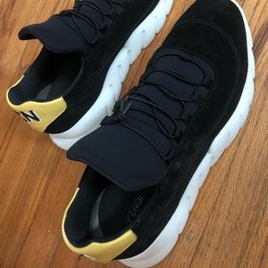 Basically New - Fendi Sneakers!